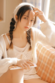 丰满女学生